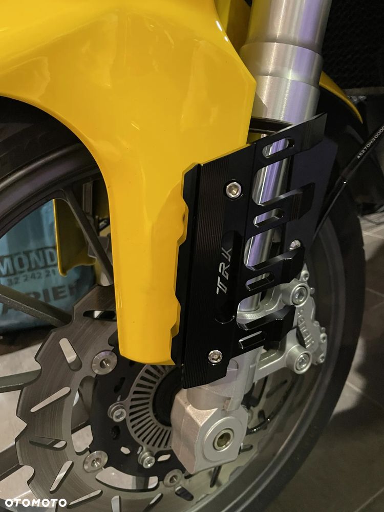 Benelli TRK 251 - 6