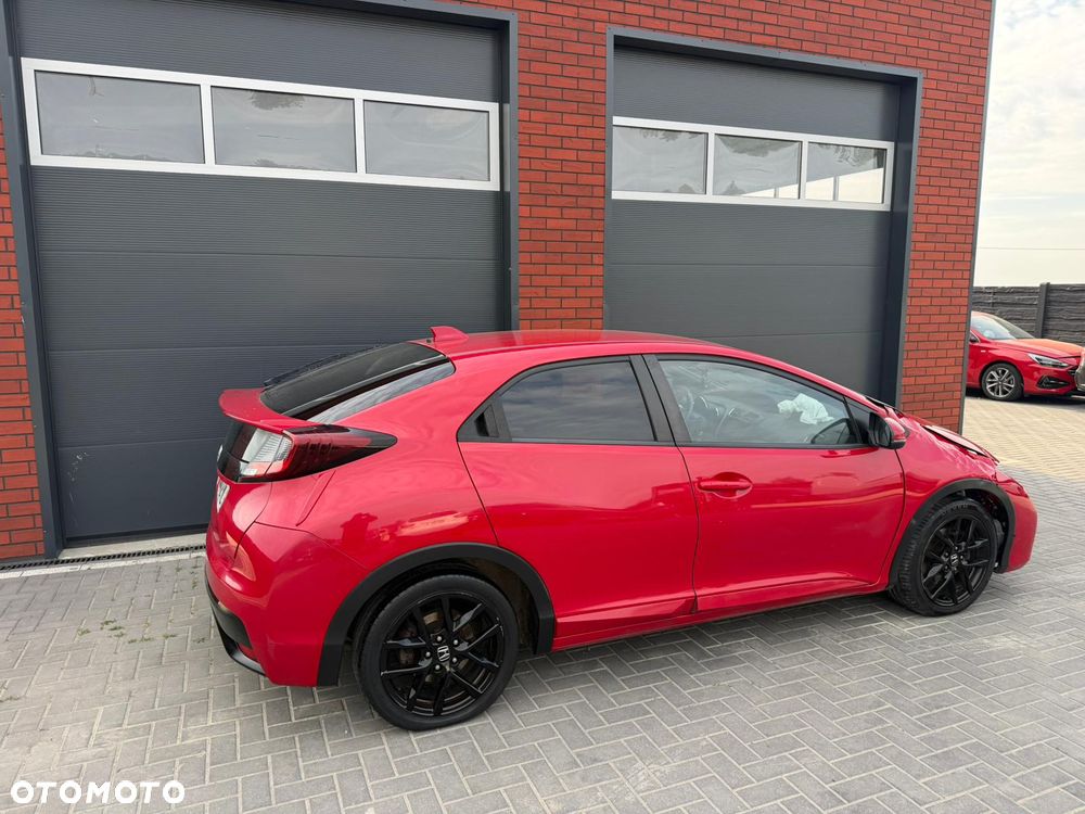 Honda Civic 1.6 i-DTEC Executive Black Edition - 37