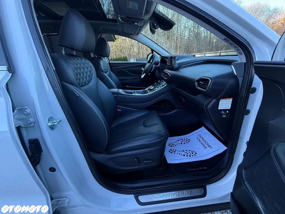 Hyundai Santa Fe 1.6 HEV 2WD SEVEN Signature - 25