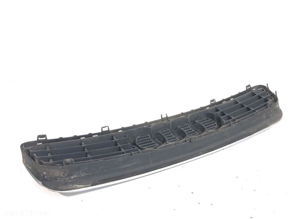 ATRAPA GRILL  AUDI A3 (8L1) 1996 - 2006 1.6 75 kW [102 KM] benzyna 2000 - 2003 8L0853651A - 4