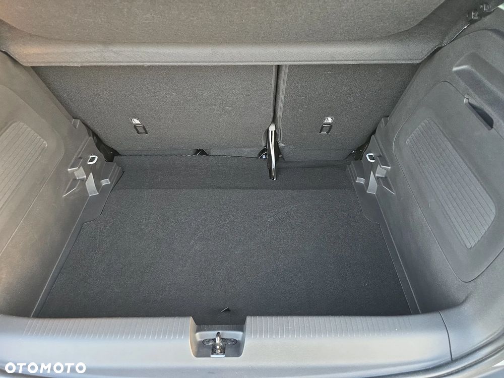 Opel Crossland X - 26