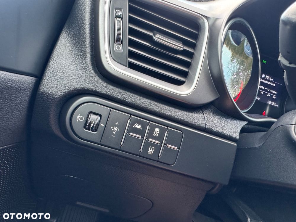 Kia Ceed 1.4 T-GDI L DCT - 37