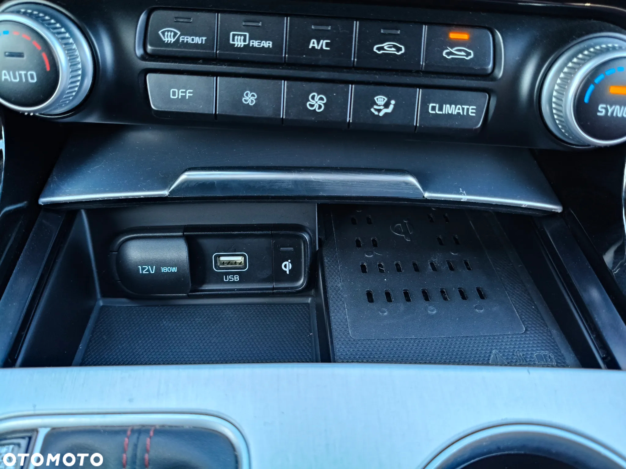 Kia Stinger - 19