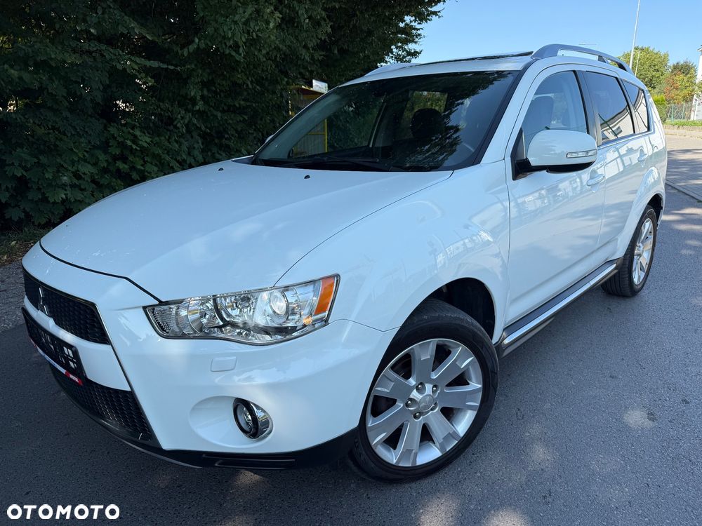 Mitsubishi Outlander 2.4 4WD Invite - 4