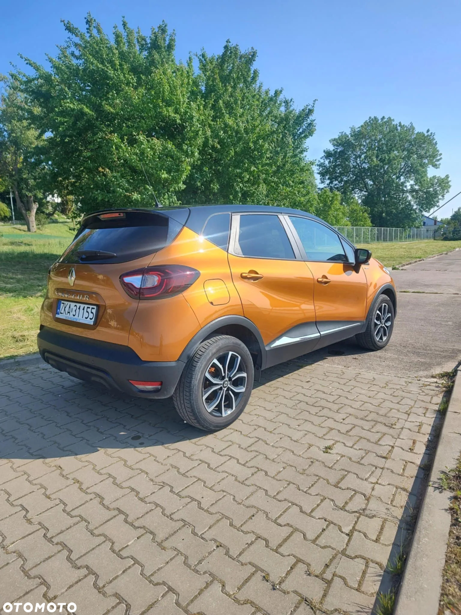 Renault Captur 1.2 Energy TCe Limited EDC - 4