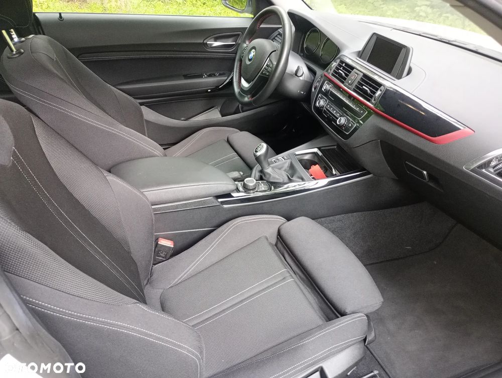 BMW Seria 2 218i Sport Line - 29