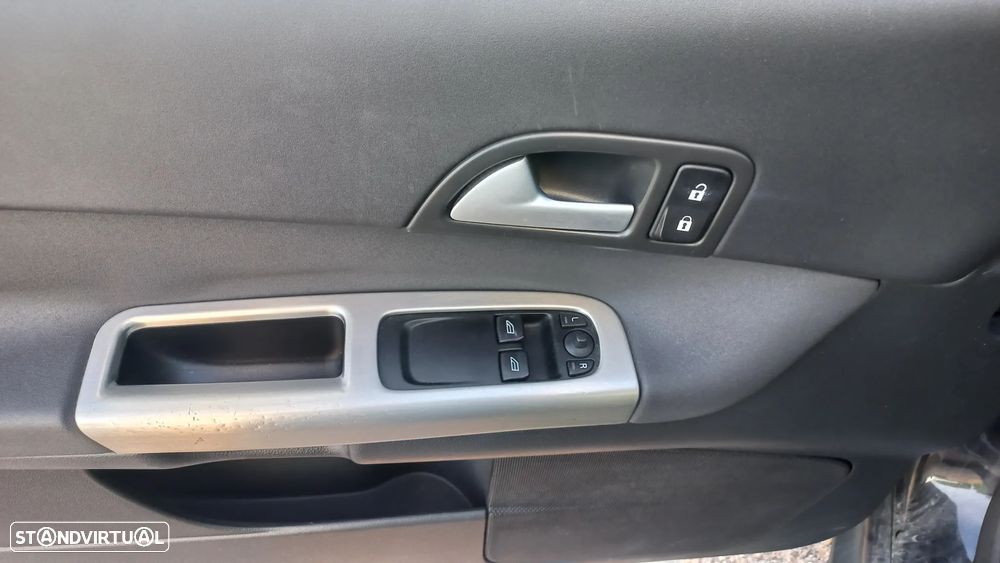 Volvo C30 1.6 D Nível 2 - 12