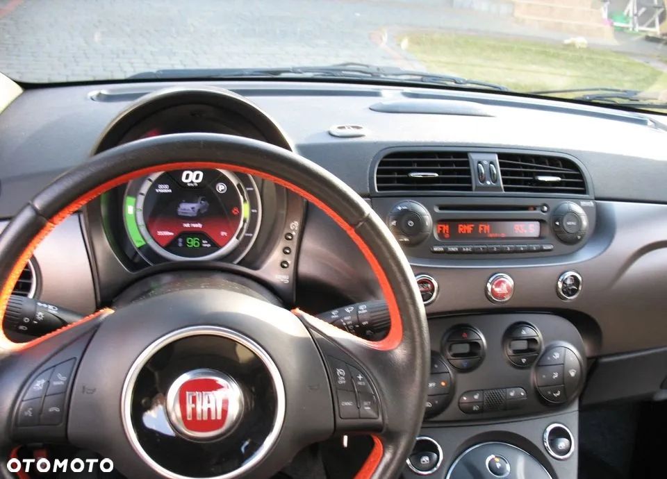 Fiat 500e - 11