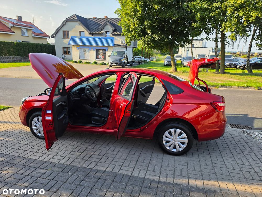 Lada Inny - 15