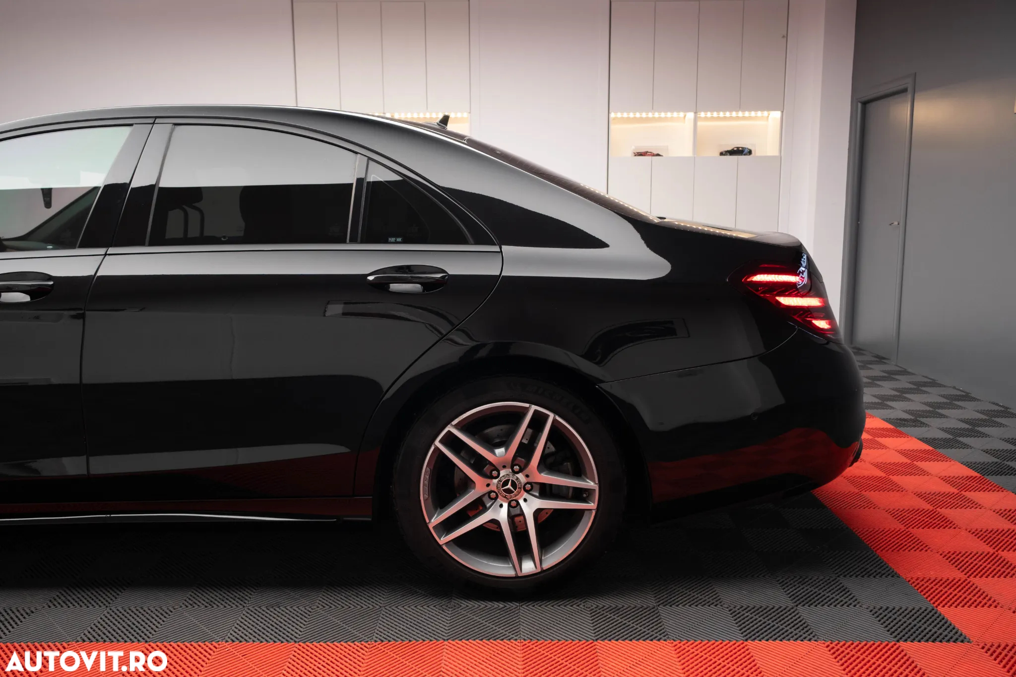 Mercedes-Benz S 400 d 4Matic 9G-TRONIC - 11