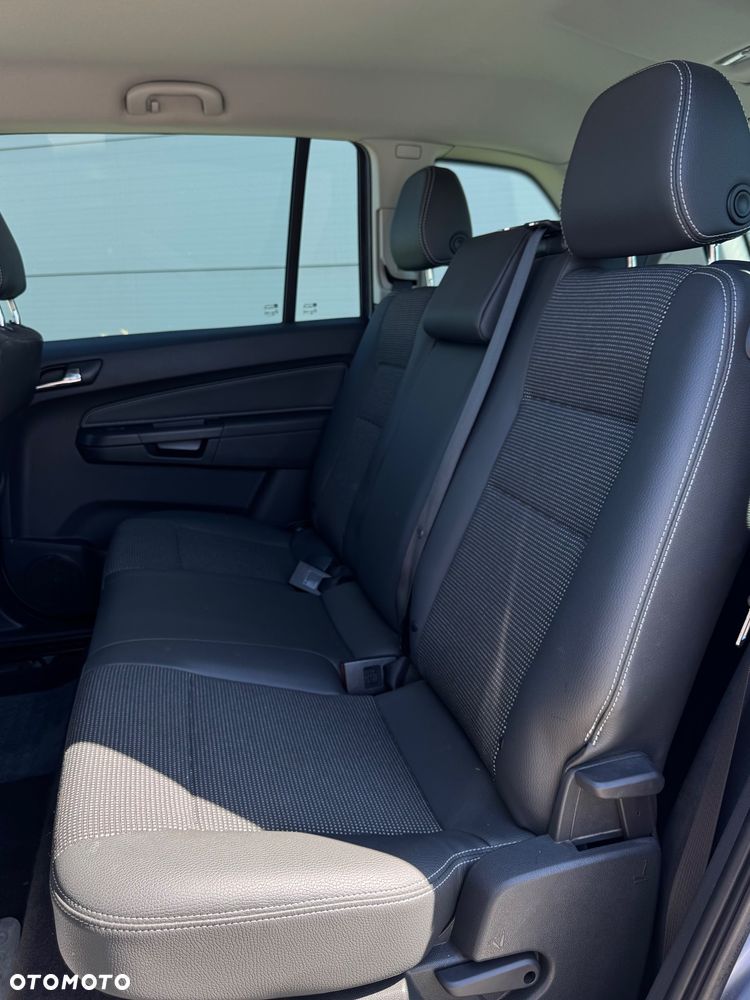 Opel Zafira 1.8 Design Edition - 37