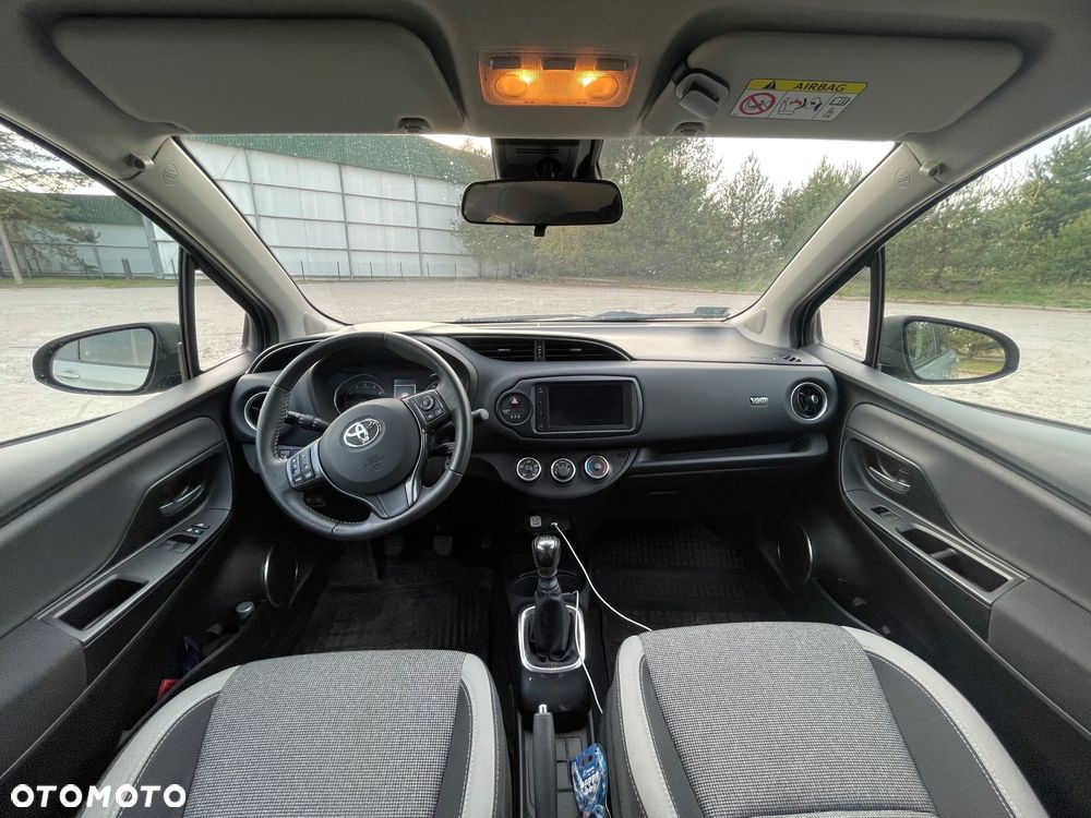 Toyota Yaris 1.5 20th Anniversary - 12