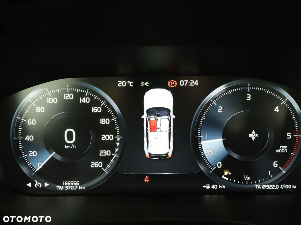 Volvo XC 60 D4 Momentum - 23