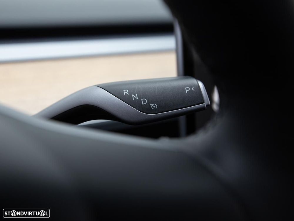 Tesla Model 3 RWD RWD - 19