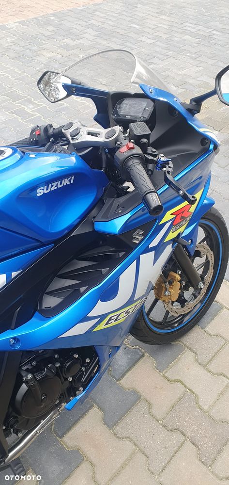 Suzuki GSX-R - 3