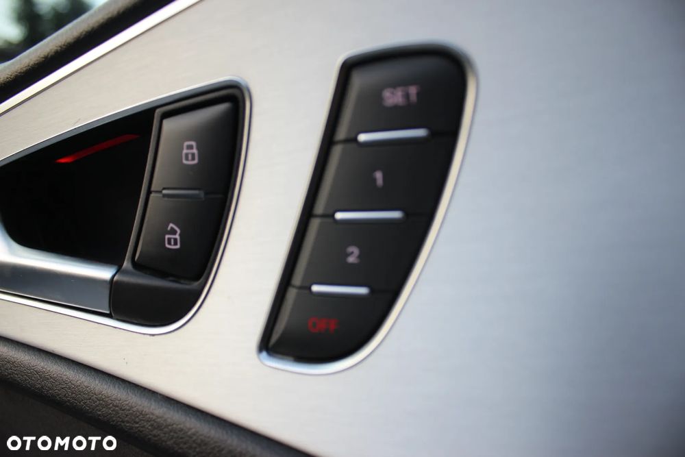 Audi A6 Avant 3.0 TDI quattro S tronic - 20