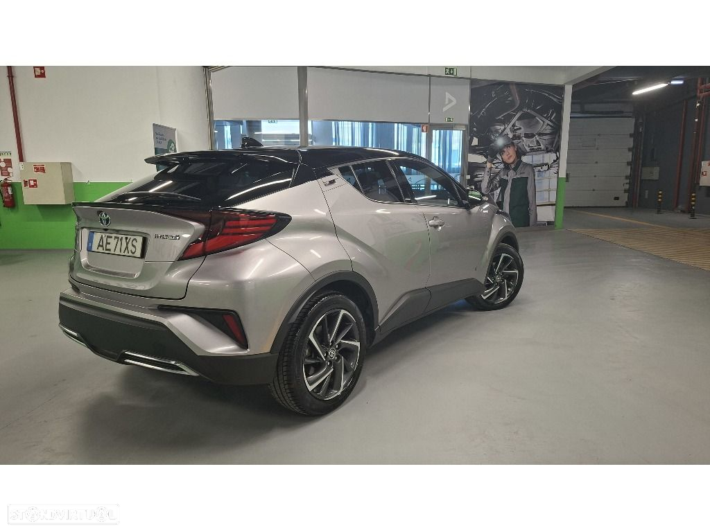 Toyota C-HR 2.0 Hybrid Lounge - 2