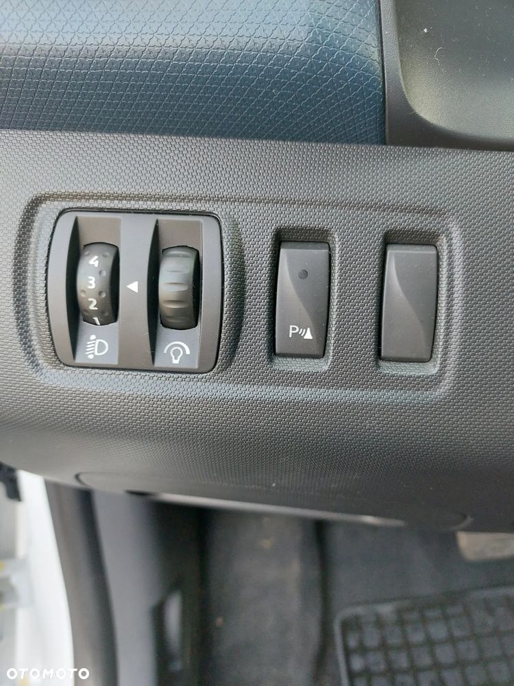 Renault Clio 1.2 TCe Expression EDC - 13