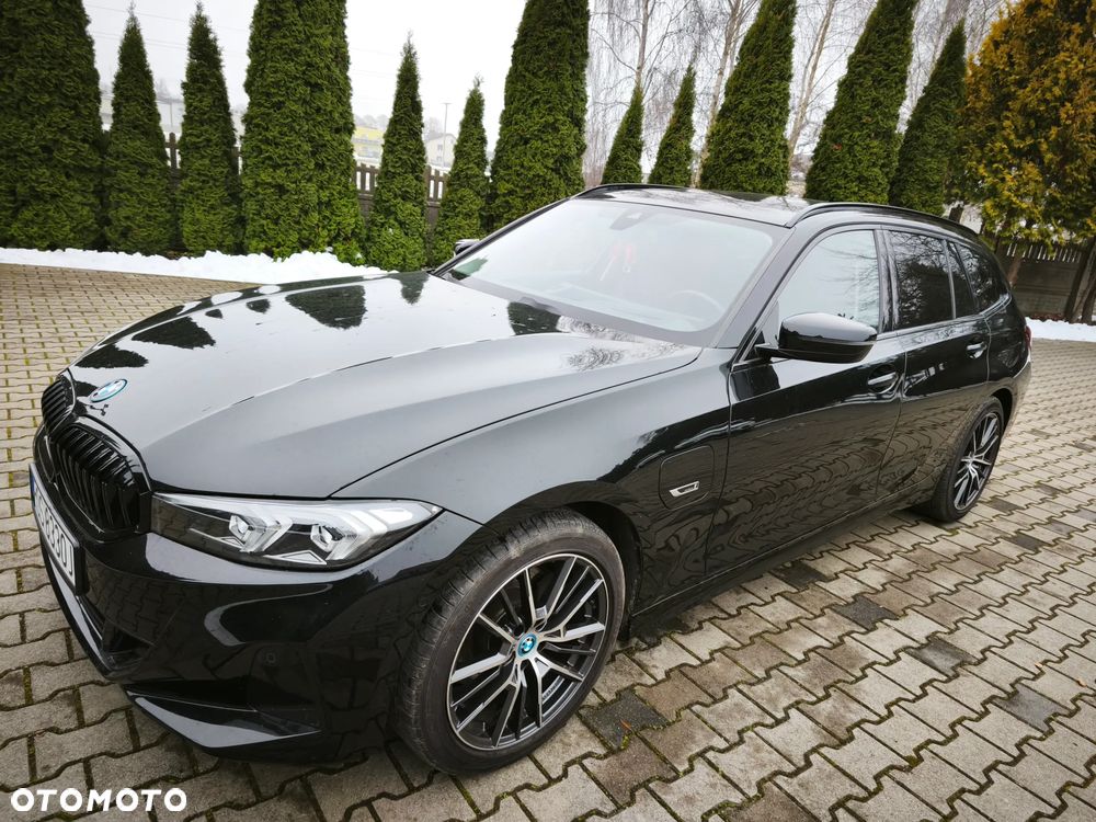 BMW Seria 3 330e Luxury Line - 6