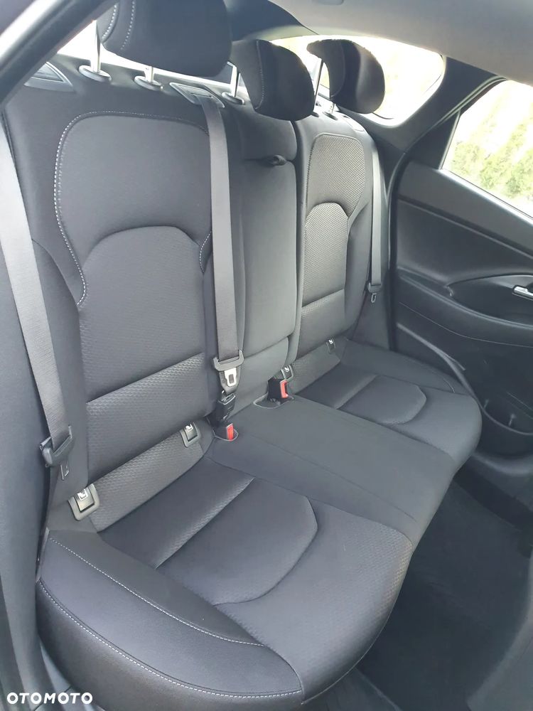 Hyundai i30 1.4 T-GDI DCT Premium - 23