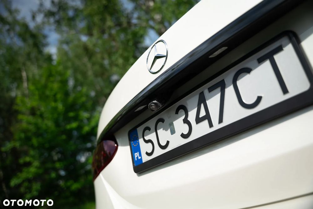 Mercedes-Benz Klasa E 220 d 4-Matic Business Edition - 37