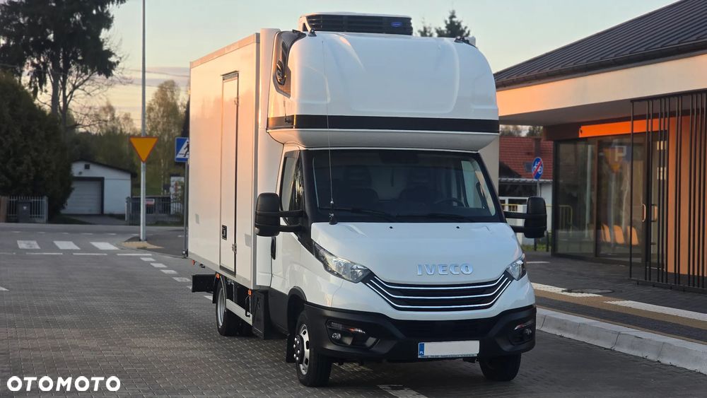 Iveco ❗️❗️DAILY 3.0 180Km 50C18 JAK NOWY ❗️❗️NOWY MODEL / CHŁODNIA MROŹNIA -32 +32 / ZASILANIE 230V / PIERWSZY WŁASCICIEL  / TEMPOMAT AKTYWNY / BLIŹNIAKI / ZASILANIE 230V / GRUBA SCIANKA / ZABUDOWA DPR / AGREGAT CARRIER XARIOS 350 / WERSJA WZMOCNIONA / FULL OPCJA / SERWIS ASO / SALON POLSKA / 35C15 50C15 35C18❗❗ JAK Z SALONU - NOWY -❗❗ - 31