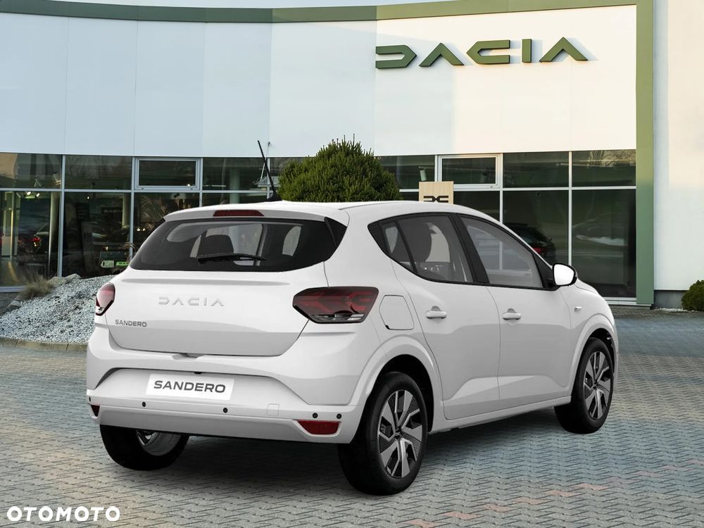 Dacia Sandero - 5