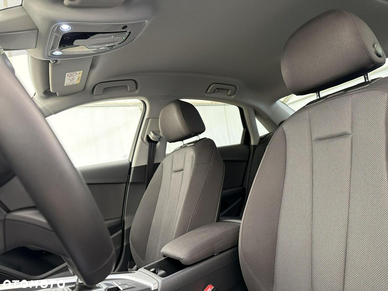 Audi A4 35 TFSI S tronic - 11