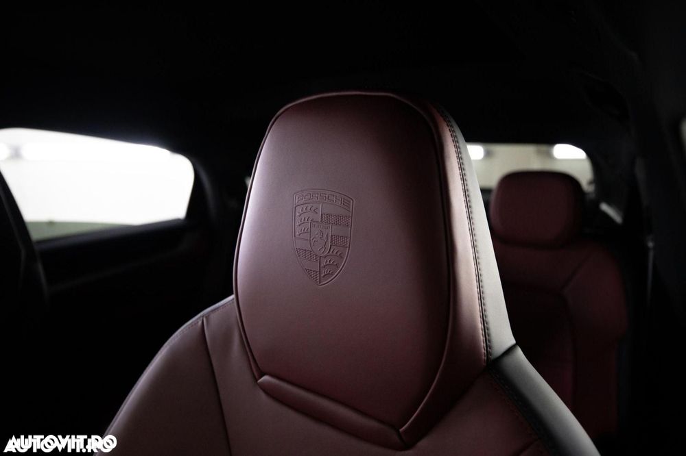 Porsche Cayenne Coupe - 13