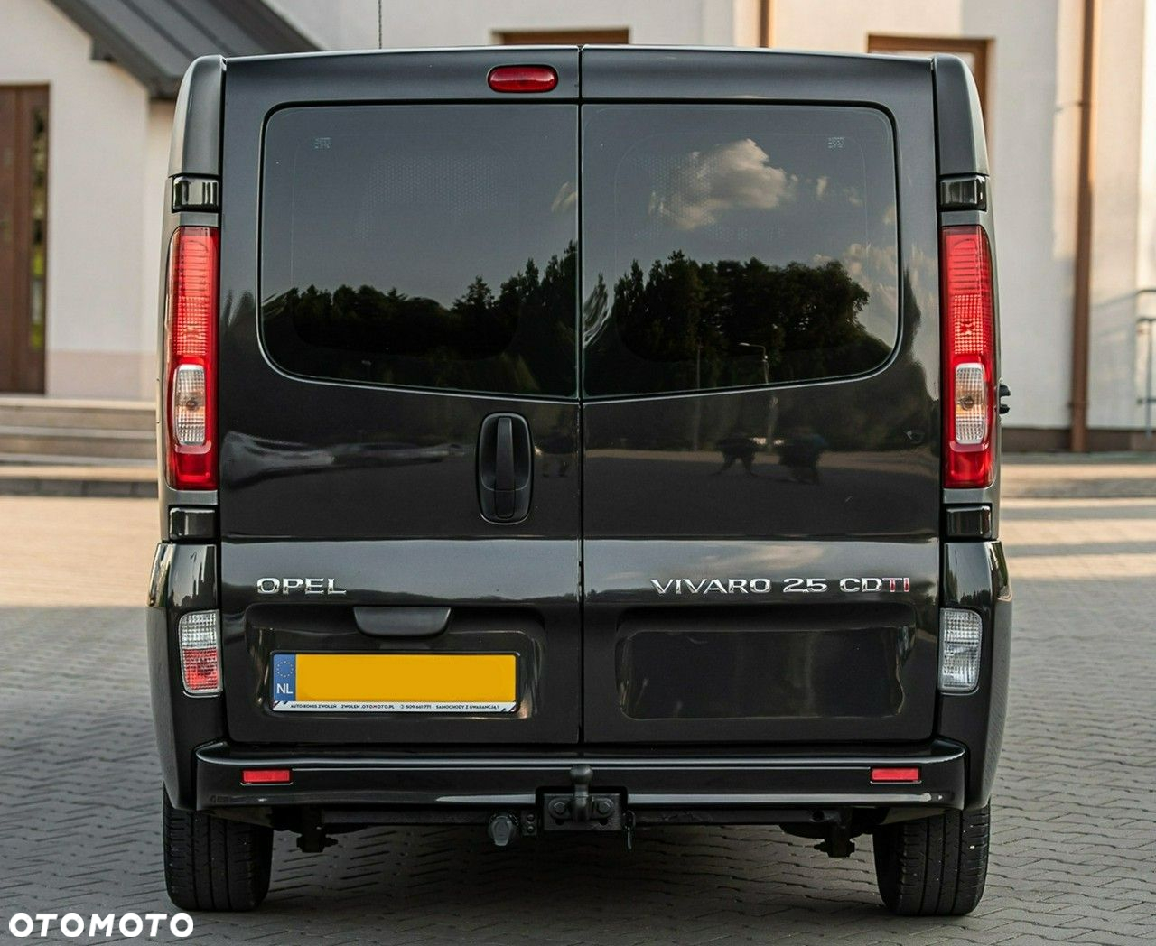 Opel Vivaro - 13