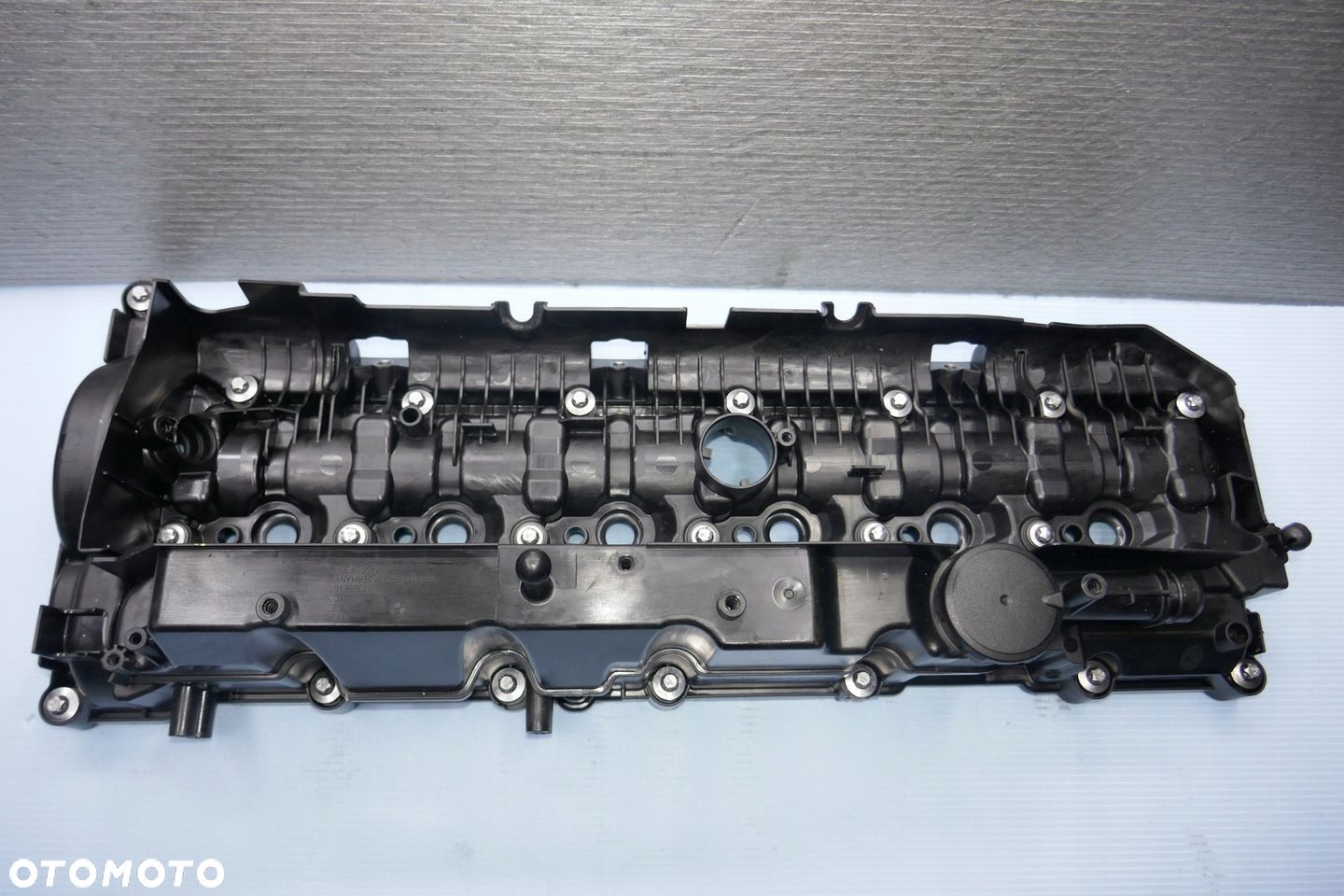 POKRYWA ZAWORÓW BMW G11 G20 G30 B57 8571308 - 1