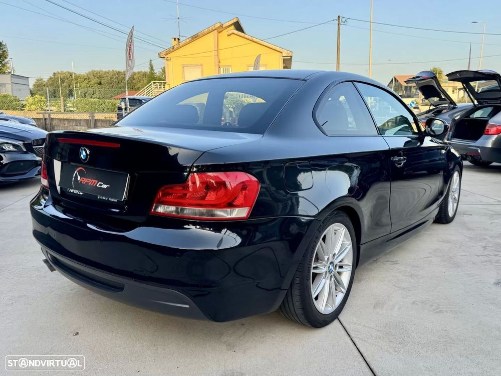 BMW 120 d Aut. Limited Edition Lifestyle c/ M Sport Pack - 11