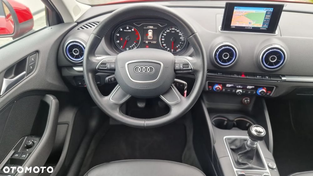 Audi A3 Sportback 1.4 TFSI S line Sportpaket - 13