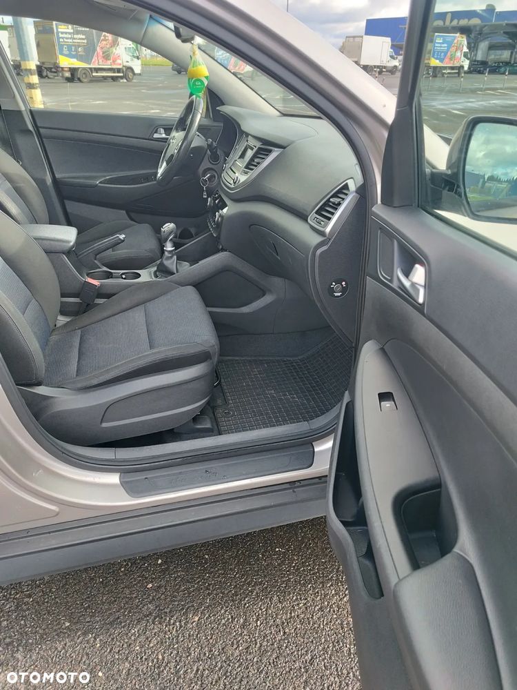 Hyundai Tucson 1.6 GDI BlueDrive Classic 2WD - 12