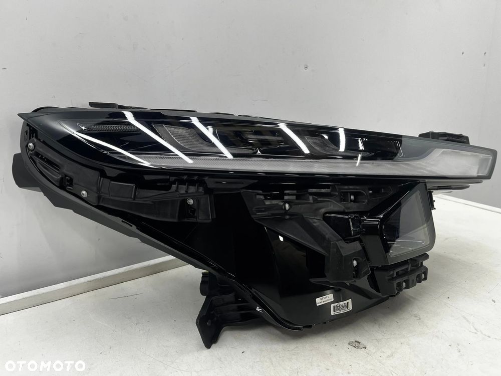 Lampa reflektor Mazda 6e Elektryk 24r.- PRAWA przednia Full LED Europa prawy przód 20-8299-a0b 20-82 - 2