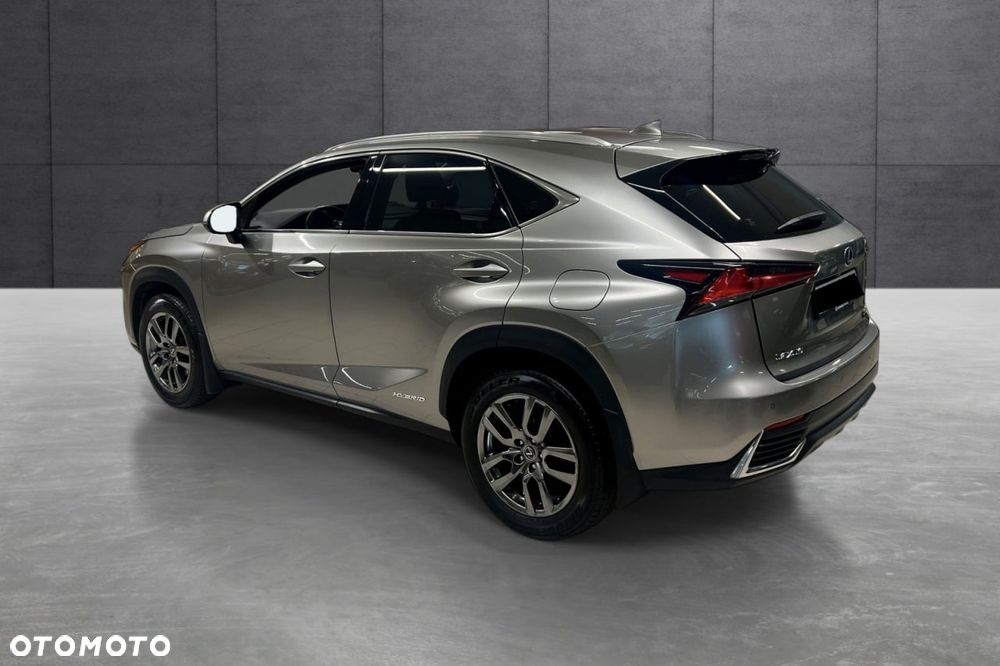 Lexus NX 300h Comfort AWD - 5