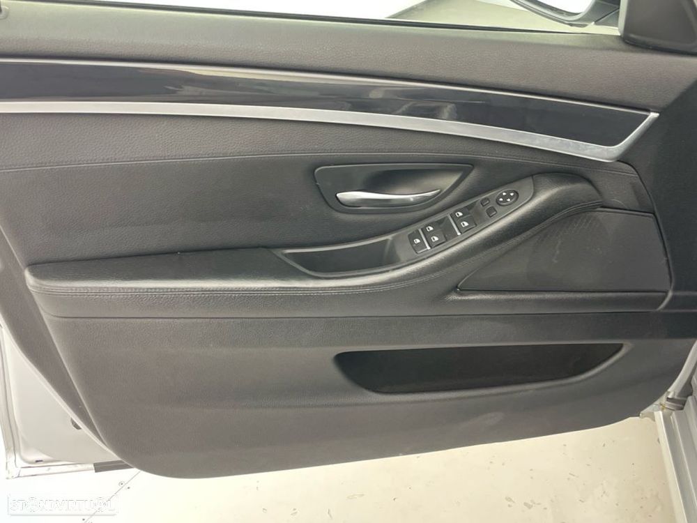 BMW 520 d Auto - 16