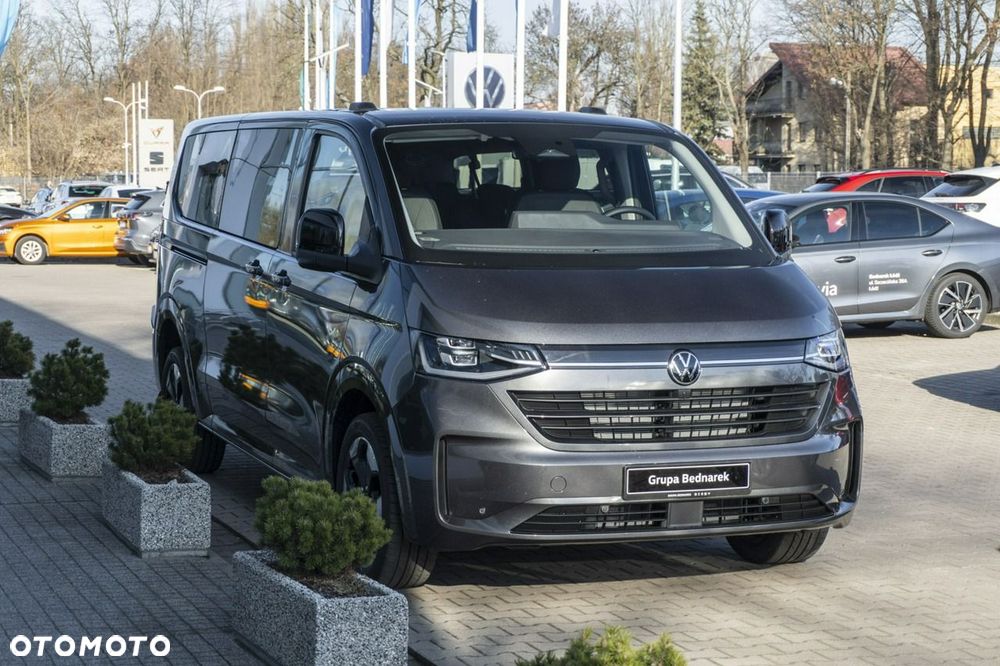 Volkswagen Caravelle - 5