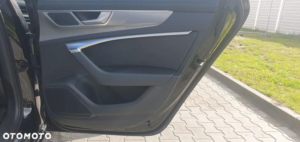 Audi A6 Avant - 16