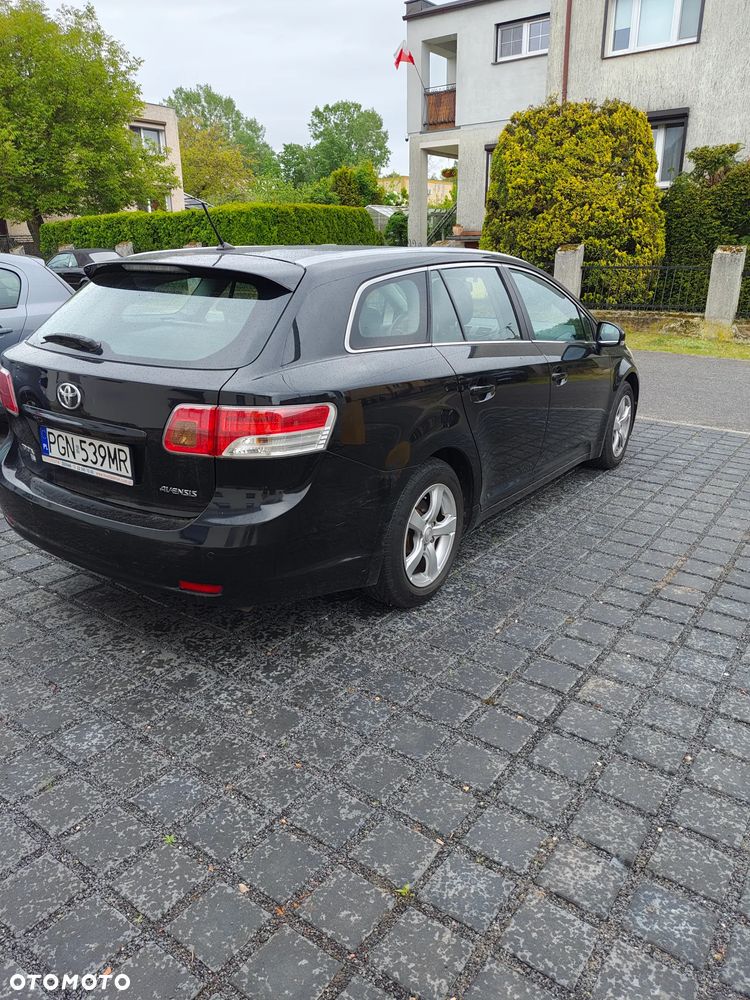 Toyota Avensis 2.0 D-4D 2010 - 3