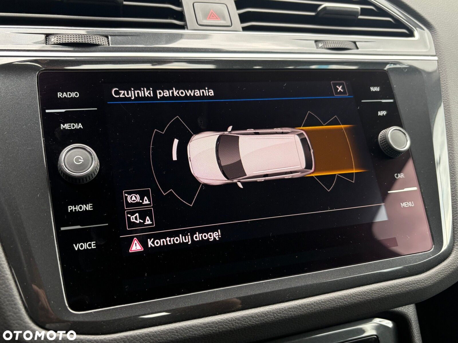 Volkswagen Tiguan 2.0 TDI SCR Elegance DSG - 35