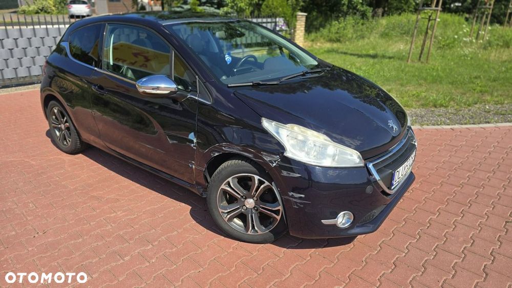 Peugeot 208 - 9