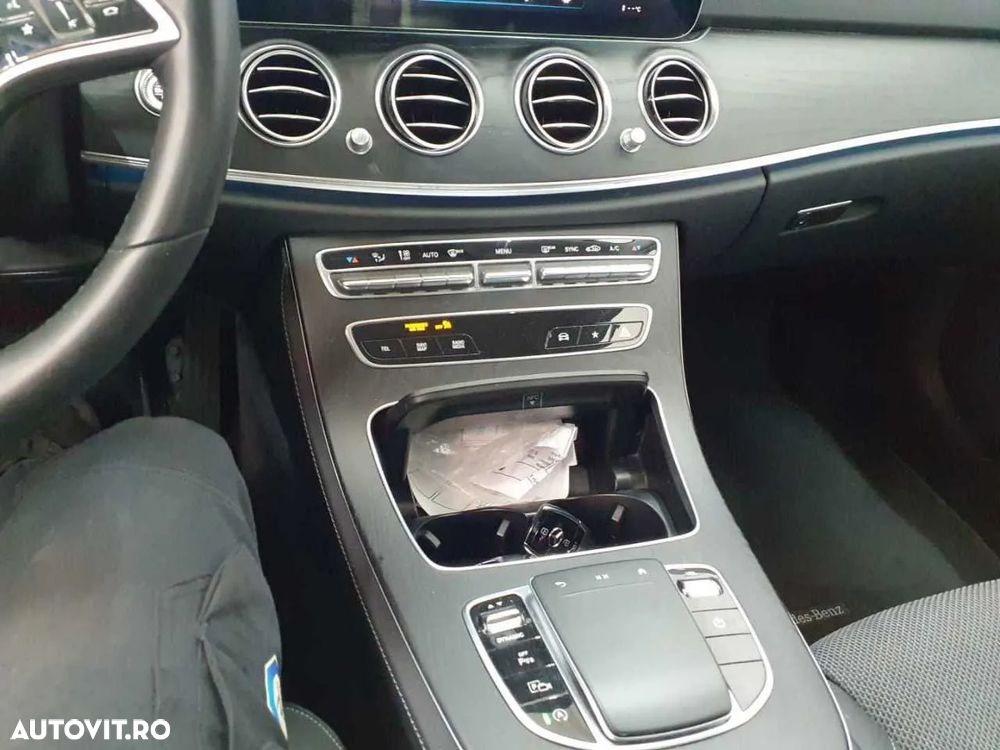 Mercedes-Benz E 220 d T 9G-TRONIC Avantgarde - 9