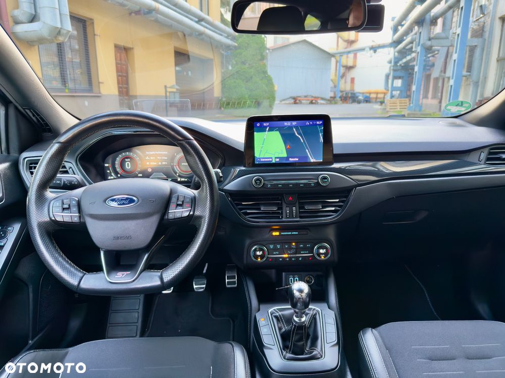 Ford Focus 2.0 EcoBlue ST - 16