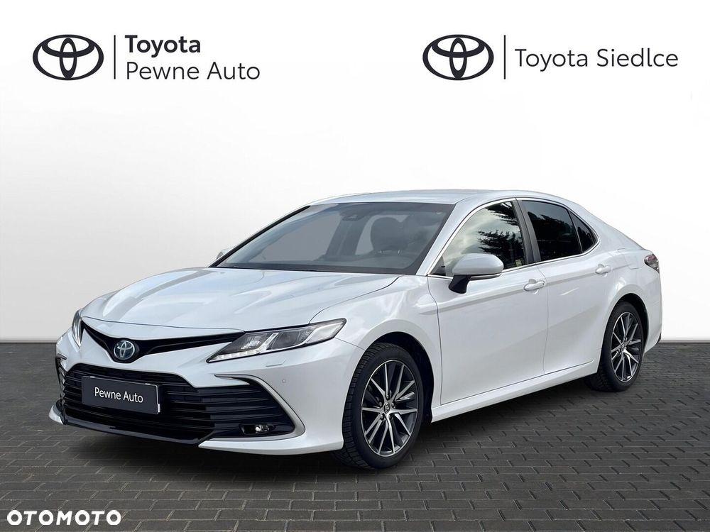 Toyota Camry 2.5 Hybrid Prestige CVT - 2