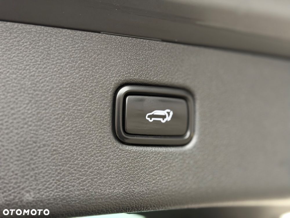 Hyundai Tucson 2.0 CRDI 4WD Automatik Premium - 23