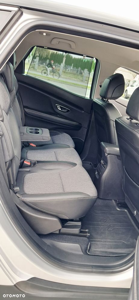 Renault Scenic ENERGY TCe 140 EDC INTENS - 17