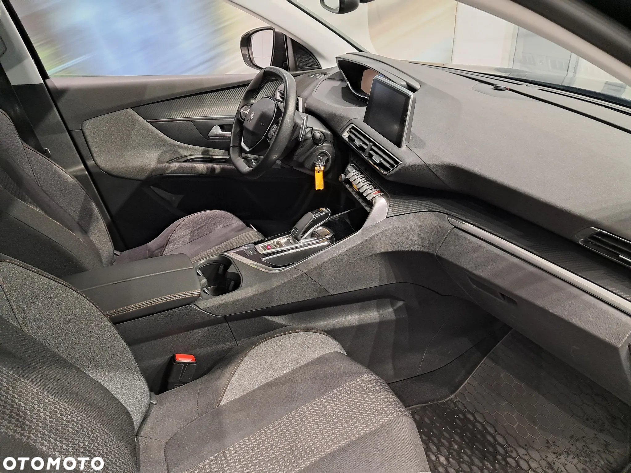 Peugeot 3008 1.2 PureTech Active Pack S&S EAT8 - 22