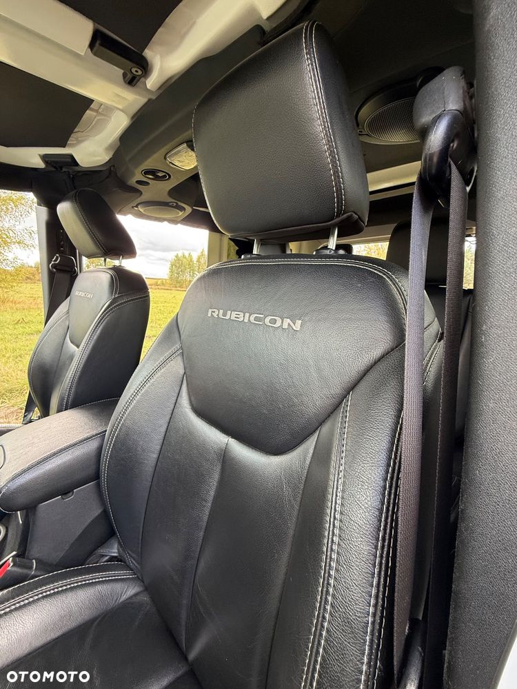 Jeep Wrangler - 38