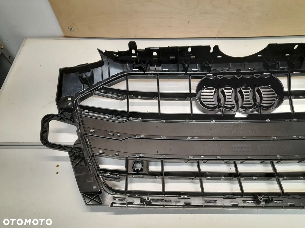 AUDI A4 B9 LIFT 19r- pod radar atrapa chłodnicy grill 8W0853651DF - 9